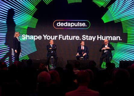 Elenora Chioda, Marco Landi, Marco Podini, Renato Soru sul palco di Dedapulse