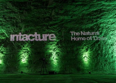 Interno di Intacture